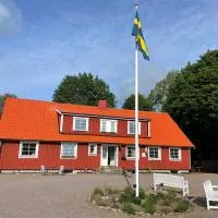 Sjökaptensgården Bed & Breakfast, Hotel in Åsljunga