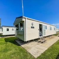 Homely Caravan With Free Wifi At Broadland Sands Park, Suffolk Ref 20002bs