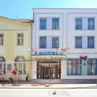 Hotel Zlatá Štika, хотел в Пардубице