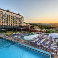 Movenpick Resort and Spa Fruske Terme, hotelli kohteessa Vrdnik