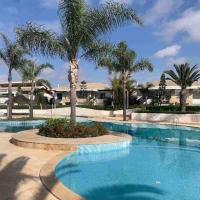 Belle Villa à Bouznika plage - Golf Bouzbay, hotel v destinaci Bouznika