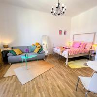 Beautiful & peaceful apartment with cute balcony, hotel en Josefov, Praga