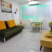 דירת יהלום חדשה ומודרנית 5 דקות נסיעה מהים, hotel Askelónban