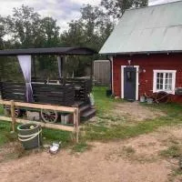 Mysigt boende på landet nära naturen, hotel u gradu Ödeshög