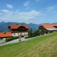 Pension Bauernhof Baumgartner Stanahof, hotel em Fresach