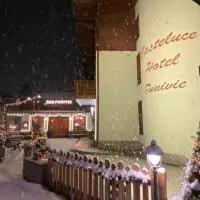 Casteluce Hotel Funivie,平佐洛的飯店