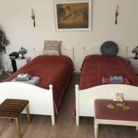 Double room in nice house near the forest (basement floor)