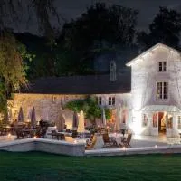 Logis La Source Bleue, Hotel in Gudmont