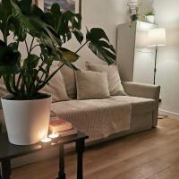 Peaceful house in the heart of Glasgow city, close to Queen Elizabeth Hospital and Govan subway, Free Private Parking, khách sạn ở South, Glasgow