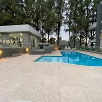 Departamento impecable ,complejo cerrado, asador y pileta, hotelli kohteessa Villa Allende
