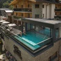Hotel Gappmaier inklusive JokerCard & POOL, ξενοδοχείο στο Σάαλμπαχ-Χίντεργκλεμ