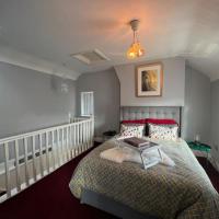 The Townhouse in Waterloo sleeps 4