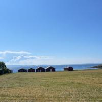 Charming coastal house with an ocean view, hotel cerca de Aeropuerto de Ørland - OLA, Garten