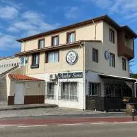 Hostal La Concha Somo，擻莫的飯店