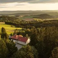 브로우모프에 위치한 호텔 Hotel Zámeček Janovičky