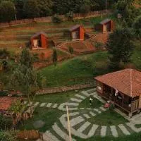 Skijis Sakhli, отель в городе Zenobani