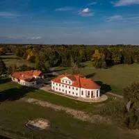 Zámeček - Chateau Lány - Depandance Stroodel, готель у місті Бржецлав