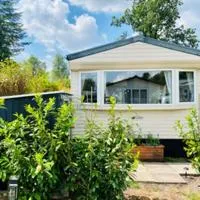 Oude Willem에 위치한 호텔 Nessy's Place (sta caravan)