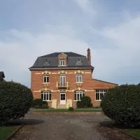 Chez Bérénice et Clément, hotel Miraumont városában