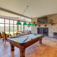 Pet-Friendly Shirley Pool House with Smart TV!