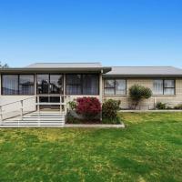 A Stones Throw - Coastlands Holiday Home, hotell i nærheten av Whakatane lufthavn - WHK i Whakatane