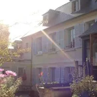 LOCATION à COUCY LE CHATEAU, hotell sihtkohas Coucy-le-Château-Auffrique
