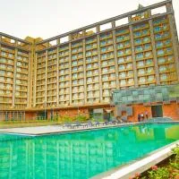 The Weekend Address, Hotel in Surat