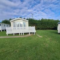 Remarkable 3-Bed Lodge in Newport isle of wight