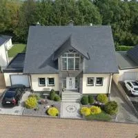 Ferienwohnung Mara, hotel Ettringenben