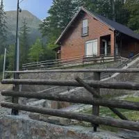 Villa Pax, hótel í Peje