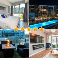 PET FRIENDLY CONDOS at FRIDAY HARBOUR，Innisfil的飯店