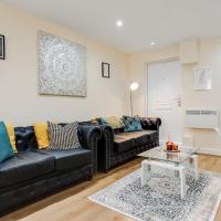 Huge 5BDRM Ensuite in Liverpool Monthly discounts Bu Hinkley Homes Short Lets & Serviced Accomodation