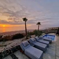 Theano Cave Suites & Villas