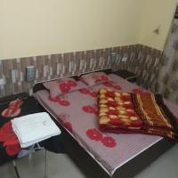 Hotel Poonam Mahal: Rājgarh şehrinde bir otel