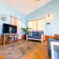 Viesnīca Jobos Beach Apt #1 near food truck and beach . pilsētā Isabela