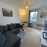 Coventry City Centre 2 Bed 2 Bath Apartment With FREE Secured Parking, Balcony, PS4 - Reverie Stays