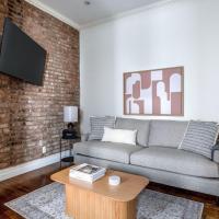 West Village 1br w wd nr cafes NYC-1079, hotell i West Village, New York