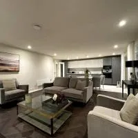 2BR Urban Vista Retreat CHCL F7, hotel em Chigwell