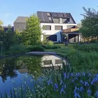 ScraB&Ble Ecologische gastenkamers, готель у місті Борнем