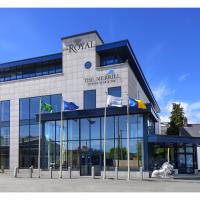 The Royal Hotel & Leisure Centre, hotel in Bray