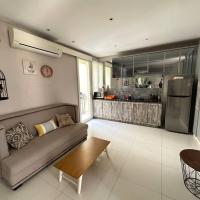 Private Cozy House in Pakuwon, hotell piirkonnas Tandes, Surabaya