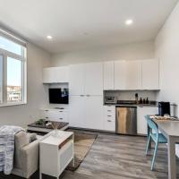 Brand New Stylish Studio Suite Near Downtown