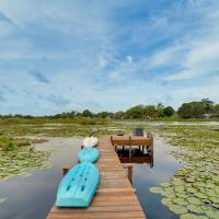Lakefront Deltona Vacation Rental with Dock and Kayaks
