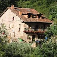 Casa rural La Bárcena Saja – hotel w mieście Saja