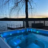 Luxurious Villa Kinos with Jacuzzi, hotel a Rovaniemi
