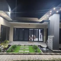 The Residence Villa, hotel din Musina