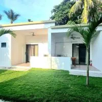 Tiki Bantayan Cebu Tourist Inn Inc, готель у місті Pooc