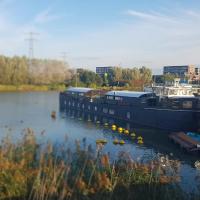 WHEELHOUSE EUPHRATE HOUSEBOAT