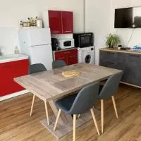 Joli T2 dans une maison de village, hotel a Chateauroux-les-Alpes