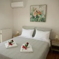 Georgia's Comfort City Center apartment, hotel in Tripolis